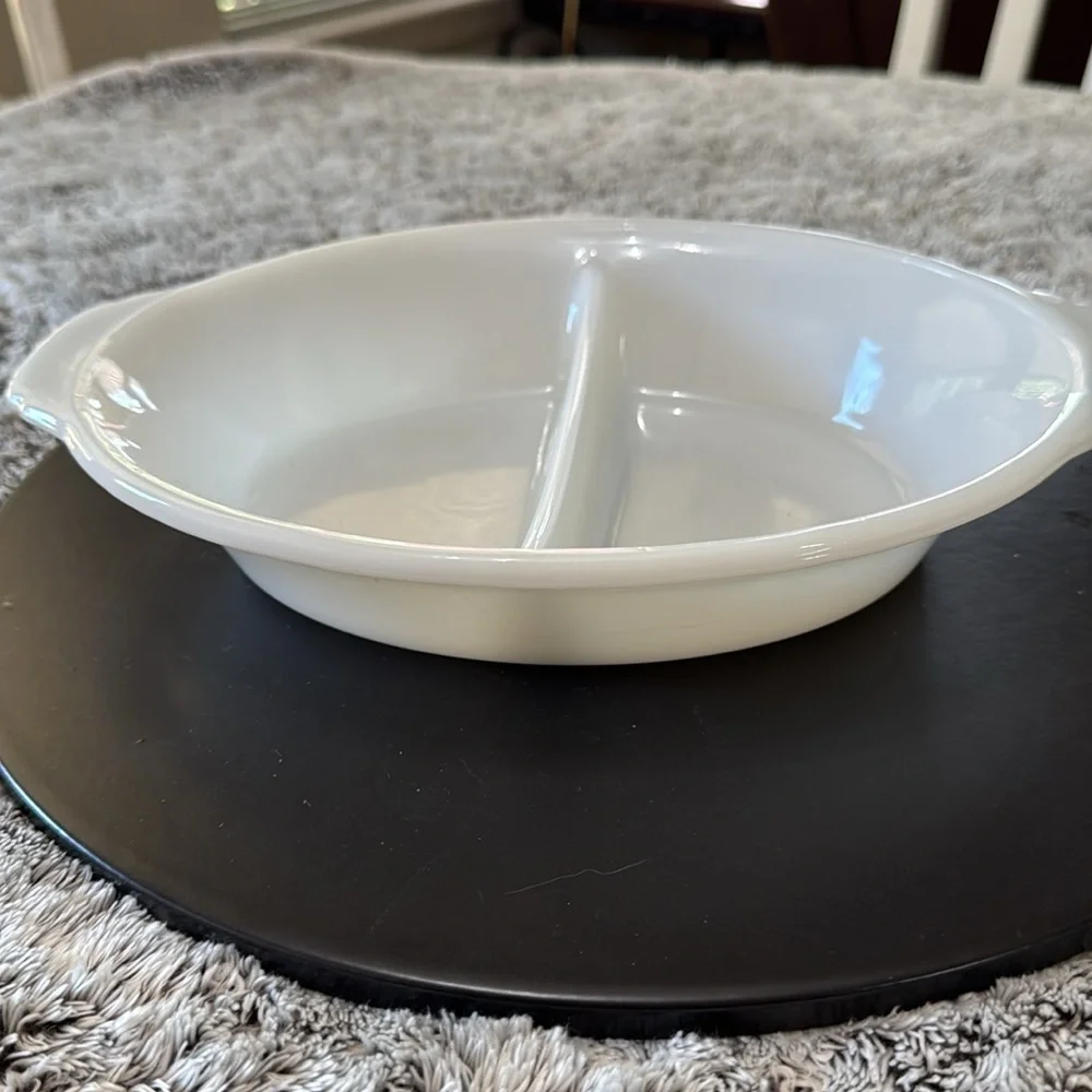 Vintage Anchor Hocking Fire King White Milk‎ Glass Divided Baking Dish Model 468